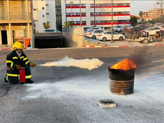 הצעירים הוסמכו לתפקיד תומכי לחימה // צילום: דוברות כיבוי והצלה